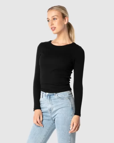 CLASSIC BLACK LONGSLEEVE TEE